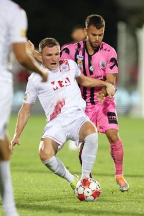 SOCCER - UEFA EL, Zrinjski vs LASK MOSTAR,BOSNIA AND HERZEGOVINA,31.AUG.23 - SOCCER - UEFA Europa League, qualification, HSK Zrinjski Mostar vs Linzer ASK. Image shows Sascha Horvath (LASK) and Antonio Ivancic (Zrinjski).  GEPAxpictures xMathiasxMandl