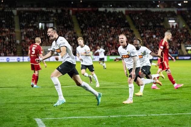 230831 Häckens Amor Layouni celebrates with Mikkel Rygaard Jensen and Ibrahim Sadiq after 1-3 during the UEFA Europa League play-off between Aberdeen and Häcken on August 31, 2023 in Aberdeen. Photo: Daniel Stiller BILDBYRAN kod DS DS0328 fotboll football soccer fotball uefa europa league aberdeen häcken bbeng bbauto jubel Copyright: DANIELxSTILLER BB230831DS047