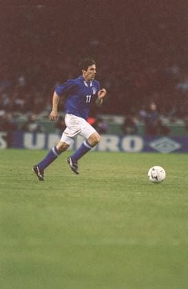 GIANFRANCO ZOLA Chelsea FC and Italy International COMPULSORY CREDIT: UPPA Photoshot Photo UGL 012678 D-04 12.02.1997 GIANFRANCO ZOLA Chelsea FC and Italy International COMPULSORY CREDIT: Talking Photoshot Photo UGL 012678 D-04 12.02.1997, Credit:Photoshot Avalon United Kingdom  Copyright: xPhotoshotx xAvalonx 0502022278