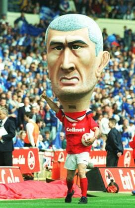 Archivbilder der Woche SPORT KW35 CARICATURE OF RAVANELLI A caricature of Fabrizio Ravanelli, the Middlesbrough FC and Italian International footballer, seen inside Wembley Stadium before the start of the 1997 Coca Cola Cup Final COMPULSORY CREDIT: UPPA Photoshot Photo UGL 012941 B-02 CARICATURE OF RAVANELLI A caricature of Fabrizio Ravanelli, the Middlesbrough FC and Italian International footballer, seen inside Wembley Stadium before the start of the 1997 Coca Cola Cup Final COMPULSORY CREDIT: Talking Photoshot Photo UGL 012941 B-02 06.04.1997, Credit:Photoshot Avalon United Kingdom  Copyright: xPhotoshotx xAvalonx 0502036076