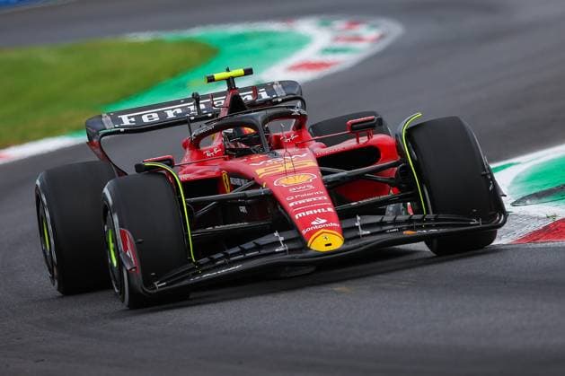 55 SAINZ Carlos (spa), Scuderia Ferrari SF-23, action during the 2023 Formula 1 Pirelli Grand Premio d™Italia Grand Prix, 14th round of the 2023 Formula One World Championship, WM, Weltmeisterschaft from September 1 to 3, 2023 on the Autodromo Nazionale di Monza, in Monza, Italy - F1 - ITALIAN GRAND PRIX 2023 DPPI Panoramic  00123032_EAR39364.JPG
