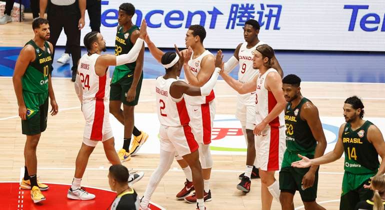 Partido de la Copa Mundial de Baloncesto entre Canada y Brasil. FIBA Basketball World Cup match between Canada and Brazil. ÃNGELxRIVERO  ecommerceFotos eCommerce2-140484394