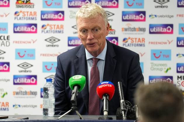 David Moyes (Manager) of West Ham United after the Premier League match between Luton Town and West Ham United at Kenilworth Road, Luton, England on 1 September 2023. Copyright: xDavidxHornx PMI-5742-0151