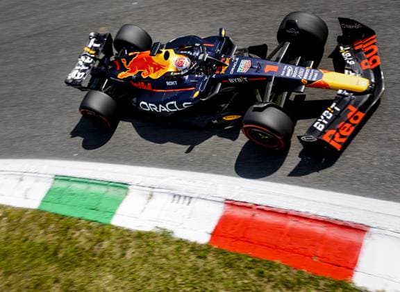 MONZA - Max Verstappen (Red Bull Racing) during the third free practice prior to the F1 Grand Prix of Italy at the Monza Circuit on September 2, 2023 in Monza, Italy. ANP SEM VAN DER WAL Qualifying 2023 2024 xVIxANPxSportx xxANPxIVx 476999074 originalFilename: 476999074.jpg