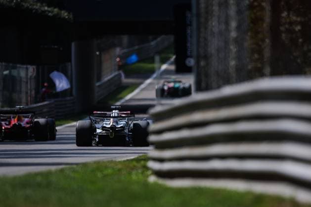 40 LAWSON Liam (nzl), Scuderia AlphaTauri AT04, action during the 2023 Formula 1 Pirelli Grand Premio d™Italia Grand Prix, 14th round of the 2023 Formula One World Championship, WM, Weltmeisterschaft from September 1 to 3, 2023 on the Autodromo Nazionale di Monza, in Monza, Italy - F1 - ITALIAN GRAND PRIX 2023 DPPI Panoramic  EAR32129