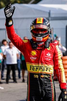 SAINZ Carlos (spa), Scuderia Ferrari SF-23, portrait pole position during the 2023 Formula 1 Pirelli Grand Premio d™Italia Grand Prix, 14th round of the 2023 Formula One World Championship, WM, Weltmeisterschaft from September 1 to 3, 2023 on the Autodromo Nazionale di Monza, in Monza, Italy - F1 - ITALIAN GRAND PRIX 2023 DPPI Panoramic  _R5_8086