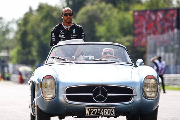 Sport Bilder des Tages Italy, Monza, 03.09.2023, Autodromo di Monza, F1 Grand Prix of Italy - Race, Lewis Hamilton of Great Britain and Mercedes during the drivers parade Monza Autodromo di Monza Monza Italy