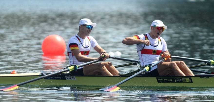 Bilder des Jahres 2023, Sport 09 September Bilder des Jahres 2023, Sport 09 September Sport Bilder des Tages 03.09.2023 Belgrade(Serbia) World rowing championships lightweight men s double Sculls LM2x 1st day Jonathan ROMMELMANN(L),Paul Leerkamp(R) Germany celebrate victory :