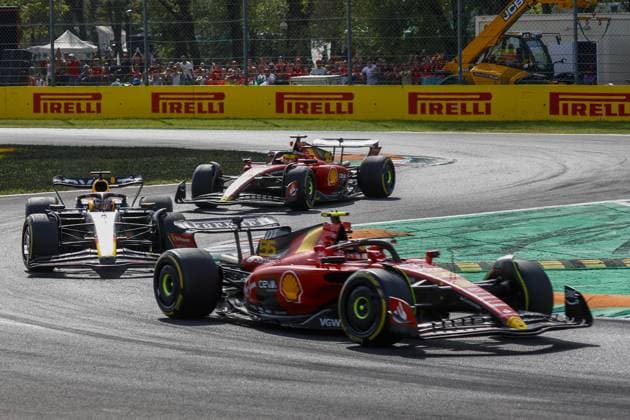 MONZA - Max Verstappen (Red Bull Racing) amid Charles Leclerc (Ferrari) and Carlos Sainz (Ferrari) (l-r) in action during the Italian Grand Prix at the Autodromo Nazionale Monza circuit on September 3, 2023 in Monza, Italy. ANP SEM VAN DER WAL Race 2023 2024 xVIxANPxSportx xxANPxIVx 477142085 originalFilename: 477142085.jpg