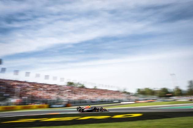 MONZA - Max Verstappen (Red Bull Racing) in action during the Italian Grand Prix at the Autodromo Nazionale Monza circuit on September 3, 2023 in Monza, Italy. ANP SEM VAN DER WAL Race 2023 2024 xVIxANPxSportx xxANPxIVx 477144657 originalFilename: 477144657.jpg