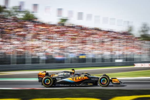 MONZA - Oscar Piastri (McLaren) in action during the Italian Grand Prix at the Autodromo Nazionale Monza circuit on September 3, 2023 in Monza, Italy. ANP SEM VAN DER WAL Race 2023 2024 xVIxANPxSportx xxANPxIVx 477145549 originalFilename: 477145549.jpg