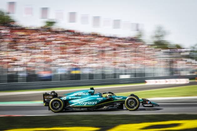 MONZA - Lance Stroll (Aston Martin) in action during the Italian Grand Prix at the Autodromo Nazionale Monza circuit on September 3, 2023 in Monza, Italy. ANP SEM VAN DER WAL Race 2023 2024 xVIxANPxSportx xxANPxIVx 477145626 originalFilename: 477145626.jpg