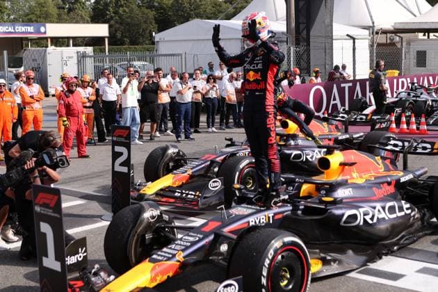 F1 Gran Prix of Italy Max Verstappen of Red Bull Racing celebrates at the end of the F1 Grand Prix of Italy at Autodromo Nazionale on September 3, 2023 Monza, Italy. Monza Autodromo Nazionale Italy Copyright: xMarcoxCanonierox