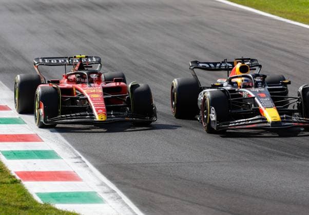 55 Carlos Sainz (ESP, Scuderia Ferrari), 1 Max Verstappen (NLD, Oracle Red Bull Racing), F1 Grand Prix of Italy at Autodromo Nazionale Monza on September 3, 2023 in Monza, Italy. (Photo by HOCH ZWEI) Monza Italy