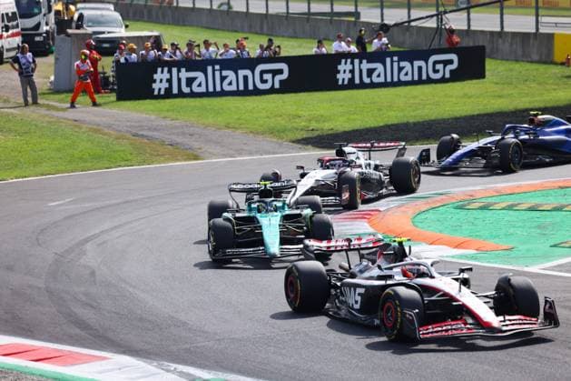 27 Nico Huelkenberg (GER, MoneyGram Haas F1 Team, 27), 14 Fernando Alonso (ESP, Aston Martin Aramco Cognizant F1 Team, 14), 40 Liam Lawson (NZL, Scuderia AlphaTauri, 40), 2 Logan Sargeant (USA, Williams Racing, 02), Rennen, Grosser Preis von Italien, Motorsport, Formel 1, Saison 2023, 03.09.2023 ITA, Formel 1, Autodromo Nazionale Monza, 03.09.2023 Monza Copyright: xEibner-Pressefoto Grafx EP_AGF