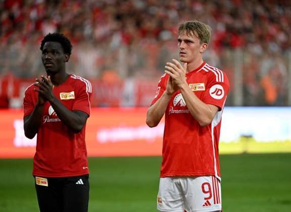 Fussball, Herren, Saison 2023 2024, 1. Bundesliga (3. Spieltag), 1. FC Union Berlin - RB Leipzig (0:3), v. l. David Datro Fofana (1. FC Union), Mikkel Kaufmann (1. FC Union Berlin), Enttäuschung nach Abpfiff, 03.09.2023, Copyright: xMatthiasxKochx