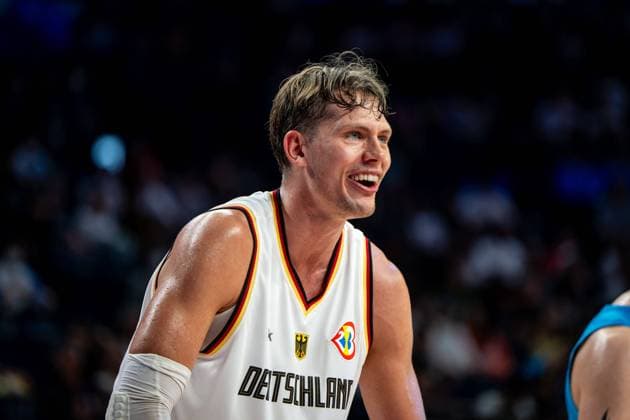 Basketball Okinawa 03.09.2023 FIBA Basketball World Cup 2023 Weltmeisterschaft der Männer Runde 2 Deutschland (GER) - Slowenien (SLO) Moritz Wagner (Deutschland, No.13) Jubel