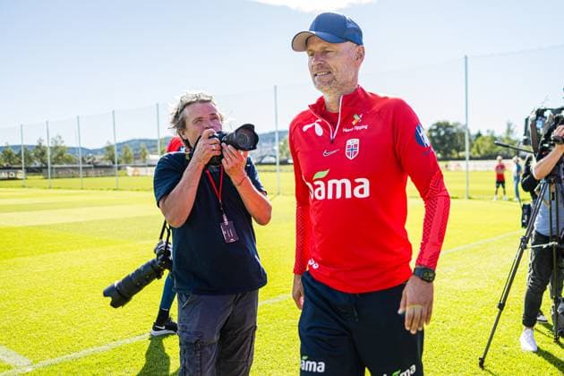 230904 Stale Solbakken, head coach of the Norwegian national football team during a press event on September 4, 2023 in Lillestrom. Photo: Marius Simensen BILDBYRAN COP 238 bbeng football fotball fotboll norge norway practice soccer training trening träning Copyright: MARIUSxSIMENSEN BB230904BB280