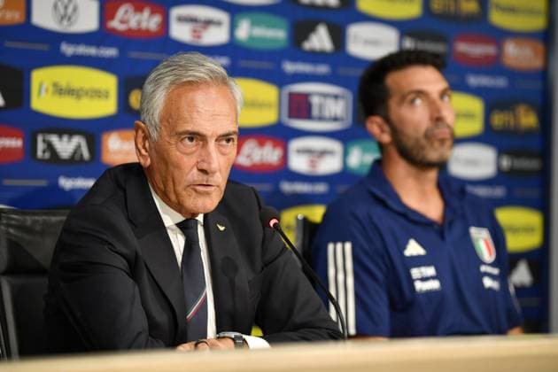 Foto Massimo Paolone LaPresse 4 Settembre 2023 - Firenze, Italia - calcio - Raduno Nazionale Italiana Calcio - Conferenza stampa Capo Delegazione Gianluigi Buffon - Centro Tecnico Coverciano. Nella foto: Gabriele Gravina, Gianluigi Buffon September 4, 2023 Florence, Italy - sport, calcio - Italian National Football Gathering - Head of Delegation press conference, PK, Pressekonferenz Gianluigi Buffon - Coverciano Technical Centre. In the pic: Gabriele Gravina, Gianluigi Buffon  Copyright: xMassimoxPaolone LaPressex
