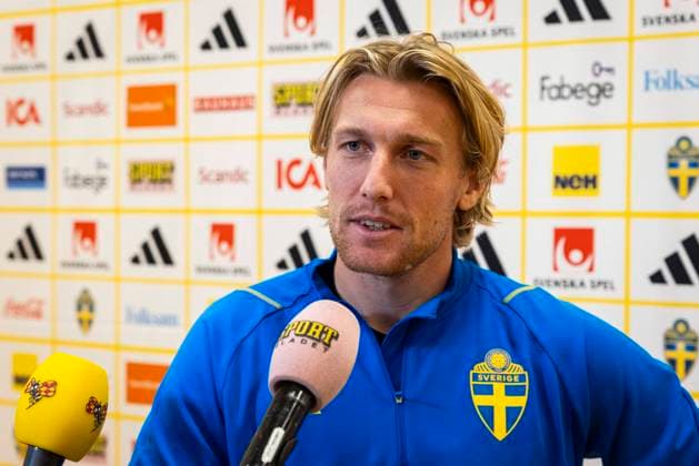 230905 Emil Forsberg of Sweden in the mixed zone after a training session on September 5, 2023 in Stockholm. Photo: Michael Campanella BILDBYRAN COP 313 MC0063 fotboll football soccer fotball em-kval kval UEFA EURO, EM, Europameisterschaft,Fussball Qualifier, EM, Europameisterschaft qualifier träning practice training sverige sweden sverige a bbeng Copyright: MICHAELxCAMPANELLA BB230905MC034