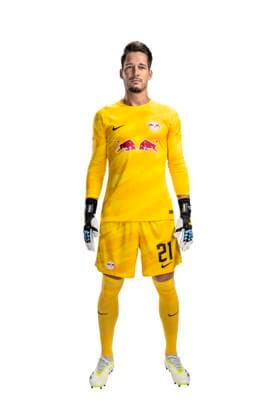 Achtung: Redaktionelle Nutzung honorarfrei - Attention: Free of charge for editorial use - Jansi Blaswich RB Leipzig Porträttermin Saison 2023 2024, Herren, 1.BL, RB Leipzig, Porträt, Vorstellung, Präsentation, Pressetermin, Fußball, GER, RedBull, Red Bull, RBL; Shooting, Studio, Studioshooting, Freisteller, xptt