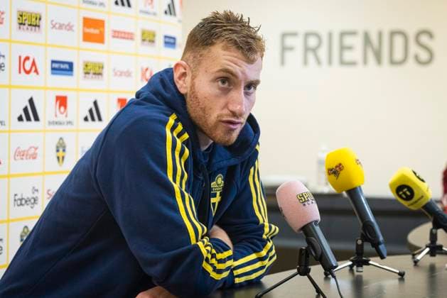 230906 Dejan Kulusevski of Sweden in the mixed zone after a training session on September 6, 2023 in Stockholm. Photo: Michael Campanella BILDBYRAN COP 313 MC0064 fotboll football soccer fotball em-kval kval UEFA EURO, EM, Europameisterschaft,Fussball Qualifier, EM, Europameisterschaft qualifier träning practice training sverige sweden sverige a bbeng Copyright: MICHAELxCAMPANELLA BB230906MC059