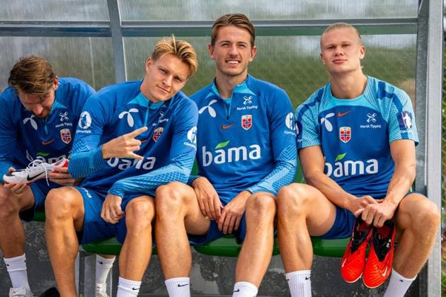 230906 Martin odegaard, Sander Berge and Erling Braut Haaland of the Norwegian national football team ahead of a training session on September 6, 2023 in Lillestrom. Photo: Vegard Grott BILDBYRAN kod VG VG0514 bbeng fotball football soccer fotboll trening träning training practice norge norway Copyright: VEGARDxGRoTT BB230906VG022