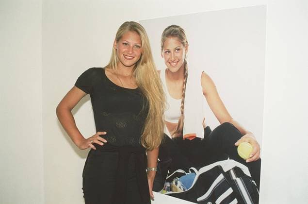 ANNA KOURNIKOVA Russian-born Tennis Player The new face of the Berlei Shock Absorber sports underwear range. COMPULSORY CREDIT: UPPA Photoshot Photo UIW 016243 B-28 09.06.1999 ANNA KOURNIKOVA Russian-born Tennis Player The new face of the Berlei Shock Absorber sports underwear range. COMPULSORY CREDIT: Talking Photoshot Photo UIW 016243 B-28 09.06.1999, Credit:Photoshot Avalon United Kingdom  Copyright: xPhotoshotx xAvalonx 0504167908