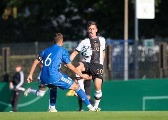 Fussball, U20, Saison 2023 24, Elite League U20 (1. Spieltag), Deutschland U20 - Italien U20 in Berlin, v. l. Giacomo Faticanti (U20 Italien), Marius Wörl (U20 Deutschland), 07.09. 2023, Copyright: xSebastianxRäppold MatthiasxKochx