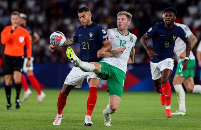 UEFA EURO, EM, Europameisterschaft,Fussball 2024 Qualifying Round Group B, Parc des Princes, Paris, France 7 9 2023 France vs Republic of Ireland France s Theo Hernandez and Ireland s Nathan Collins Theo Hernandez and Nathan Collins 7 9 2023  Copyright: x INPHO RyanxByrnex RB1_0986