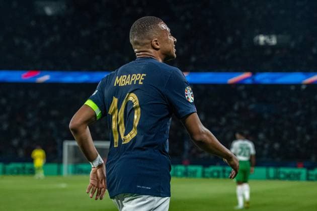 Kylian MbappÃ (Equipe de France) FOOTBALL : France vs Irlande - Euro 2024 - Qualification - JournÃ e 5 - 07 09 2023 BaptisteAutissier Panoramic 