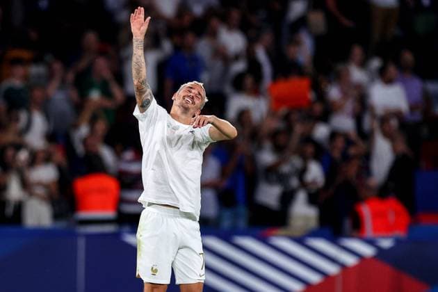 UEFA EURO, EM, Europameisterschaft,Fussball 2024 Qualifying Round Group B, Parc des Princes, Paris, France 7 9 2023 France vs Republic of Ireland France s Antoine Griezmann Antoine Griezmann celebrates after the game 7 9 2023  Copyright: x INPHO RyanxByrnex RB1_4638