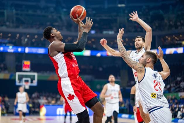 Basketball Manila Pasay 08.09.2023 FIBA Basketball World Cup 2023 Weltmeisterschaft der Männer Halbfinale Serbien (SRB) - Kanada (CAN) RJ Barrett (Kanada, No.09) Stefan Jovic (Serbien, No.24)