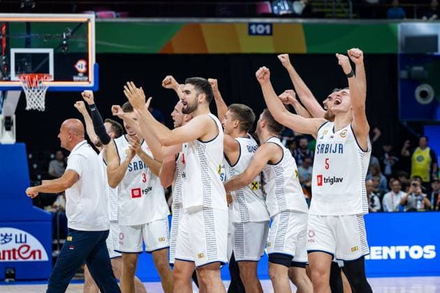 Basketball Manila Pasay 08.09.2023 FIBA Basketball World Cup 2023 Weltmeisterschaft der Männer Halbfinale Serbien (SRB) - Kanada (CAN) Serbien gewinnt und steht im Finale der WM Jubel Serbien