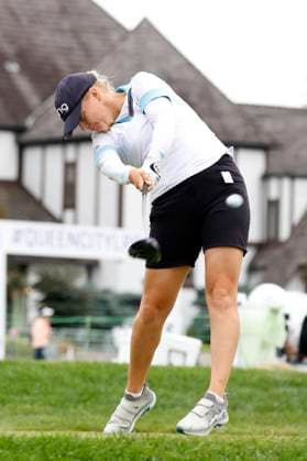 CINCINNATI, OH - SEPTEMBER 08: LPGA, Golf Damen golfer Celine Borge hits her tee shot on the 15th hole during the second round of the Kroger Queen City Championship at the Kenwood Country Club in Cincinnati, Ohio. (Photo by Brian Spurlock Icon Sportswire) GOLF: SEP 08 LPGA Kroger Queen City Championship EDITORIAL USE ONLY Icon230908019