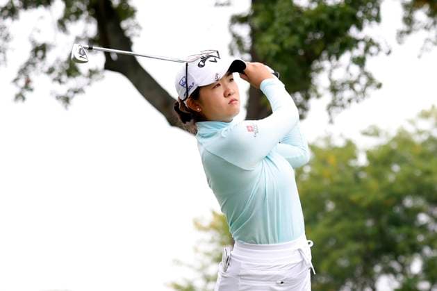 CINCINNATI, OH - SEPTEMBER 08: LPGA, Golf Damen golfer Rose Zhang hits her tee shot on the 9th hole during the second round of the Kroger Queen City Championship at the Kenwood Country Club in Cincinnati, Ohio. (Photo by Brian Spurlock Icon Sportswire) GOLF: SEP 08 LPGA Kroger Queen City Championship EDITORIAL USE ONLY Icon230908035
