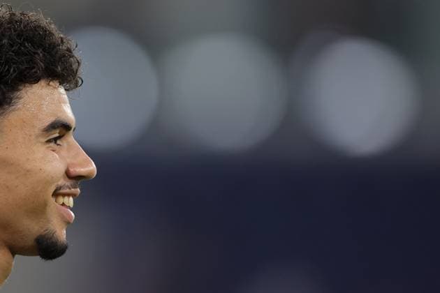 Aiman Dardari (Luxemburg 9) lacht, Portrait Fussball, UEFA EM-Qualifikation 2024, Saison 2023-2024, Gruppe J, European Qualifiers 08.09.2023 Luxemburg - Island (Luxembourg vs Iceland) Stade de Luxembourg, Luxemburg