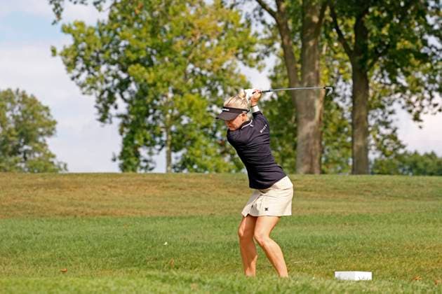 CINCINNATI, OH - SEPTEMBER 08: LPGA, Golf Damen golfer Charley Hull plays her tee shot on the 11th hole during the second round of the Kroger Queen City Championship on September 08, 2023, at the Kenwood Country Club in Cincinnati, Ohio. (Photo by Brian Spurlock Icon Sportswire) GOLF: SEP 08 LPGA Kroger Queen City Championship EDITORIAL USE ONLY Icon230908077