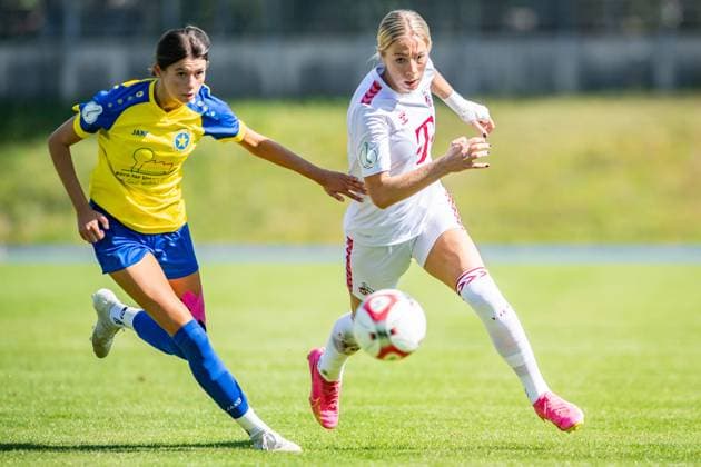 DFB Pokal Frauen, SFC Stern 1900 vs 1. FC Koeln. Berlin, 09.09.2023 Aldijana Ibrisevic (SFC Stern 1900, 9) Sharon Beck (1. FC Koeln, 10) DFB Pokal Frauen 2. Runde, SFC Stern 1900 vs 1. FC Koeln, Stadion Lichterfelde, Berlin 09.09.2023 DFL REGULATIONS PROHIBIT ANY USE OF PHOTOGRAPHS AS IMAGE SEQUENCES AND OR QUASI-VIDEO. Copyright: xBEAUTIFULxSPORTS LucianoxLimax