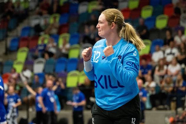 230909 Hallbys Christina Lövgren Hallberg jublar under matchen i Handbollsligan dam mellan Hallby och Skövde den 9 september 2023 i Jönköping. Copyright: CARLxSANDIN BB230909CS016