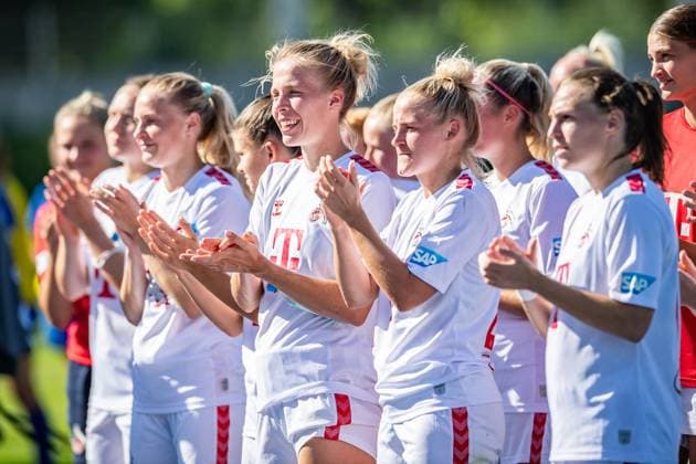 DFB Pokal Frauen, SFC Stern 1900 vs 1. FC Koeln. Berlin, 09.09.2023 Celina Degen (1. FC Koeln, 5) feiern dem Sieg DFB Pokal Frauen 2. Runde, SFC Stern 1900 vs 1. FC Koeln, Stadion Lichterfelde, Berlin 09.09.2023 DFL REGULATIONS PROHIBIT ANY USE OF PHOTOGRAPHS AS IMAGE SEQUENCES AND OR QUASI-VIDEO. Copyright: xBEAUTIFULxSPORTS LucianoxLimax