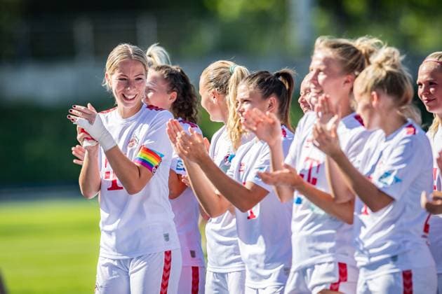 DFB Pokal Frauen, SFC Stern 1900 vs 1. FC Koeln. Berlin, 09.09.2023 Sharon Beck (1. FC Koeln, 10) feiern dem Sieg DFB Pokal Frauen 2. Runde, SFC Stern 1900 vs 1. FC Koeln, Stadion Lichterfelde, Berlin 09.09.2023 DFL REGULATIONS PROHIBIT ANY USE OF PHOTOGRAPHS AS IMAGE SEQUENCES AND OR QUASI-VIDEO. Copyright: xBEAUTIFULxSPORTS LucianoxLimax