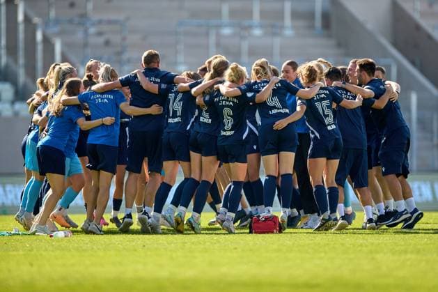09.09.2023, GER, Frauenfußball, DFB Pokal, 2. Runde, 2023 2024, FC Carl-Zeiss Jena - FC Nürnberg Jubel, Mannschaftskreis, Carl Zeiss Jena Jena ad hoc arena, Ernst-Abbe-Sportfe Thüringen Deutschland