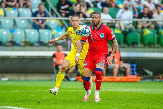 Wroclaw, 09.09.2023 MECZ 5. KOLEJKA ELIMINACJE DO MISTRZOSTW EUROPY 2024 GRUPA C: UKRAINA - ANGLIA --- QUALIFICATION FOR UEFA EURO, EM, Europameisterschaft,Fussball 2024 MATCH GROUP C IN WROCLAW: UKRAINE - ENGLAND NZ Kyle Walker Vitaliy Mykolenko FOT. PATRYK PINDRAL 400mm.pl NEWSPIX.PL --- Newspix.pl POLAND OUT!  20230909_PP83_P83_1083