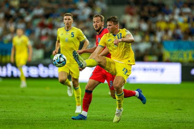 Ukraine v England UEFA European 2024 Qualifier 09 09 2023. Harry Kane (9) of England battles with Illia Zabarnyi of Ukraine during the UEFA European 2024 Qualifier match between Ukraine and England at Wroclaw Stadium, Wroclaw, Poland on 9 September 2023. Editorial use only , Copyright: xNigelxKeenex PSI-17984-0052
