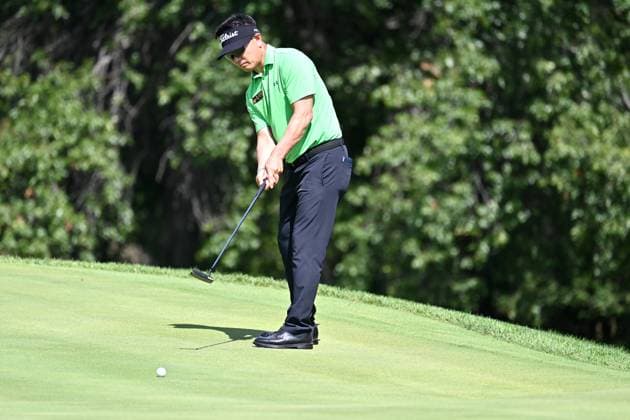 JENNINGS, MO - SEPTEMBER 09: Golfer Y.E. Yang putts on the 2 green during the second round of the PGA, Golf Herren Tour Champions Ascension Charity Classic on September 09, 2023, at Norwood Hills Country Club in Jennings, Mo. (Photo by Keith Gillett Icon Sportswire) GOLF: SEP 09 PGA Tour Champions Ascension Charity Classic EDITORIAL USE ONLY Icon23090969