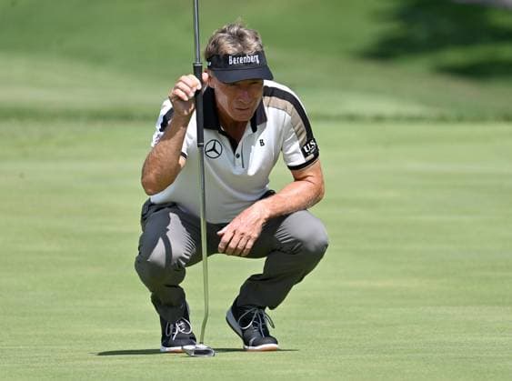 JENNINGS, MO - SEPTEMBER 09: Golfer Bernhard Langer lines up his shot on the 2 green during the second round of the PGA, Golf Herren Tour Champions Ascension Charity Classic on September 09, 2023, at Norwood Hills Country Club in Jennings, Mo. (Photo by Keith Gillett Icon Sportswire) GOLF: SEP 09 PGA Tour Champions Ascension Charity Classic EDITORIAL USE ONLY Icon23090927