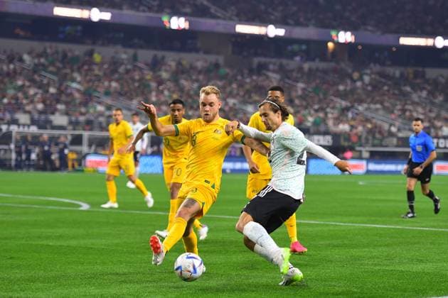 RECORD DATE NOT STATED Seleccion Mexicana 2023 Mexico vs Australia (L-R), Nathaniel Atkinson of Australia and Jordi Cortizo of Mexico during the game Mexico (Mexican national team, Nationalteam vs Australian National Team, International Friendly, Länderspiel, Nationalmannschaft at the AT-T Stadium, on September 9, 2023. <br><br> (I-D), Nathaniel Atkinson de Australia y Jordi Cortizo de Mexico durante el partido Mexico (Seleccion Mexicana) vs Australia, Amistoso Internacional, en el Estadio AT-T, el 9 de septiembre de 2023. ARLINGTON CDMXTEXAS ESTADOS UNIDOS Copyright: xAdrianxMaciasx 20230909233142_SMN_23_AM_MEX_AUS_CORTIZO296