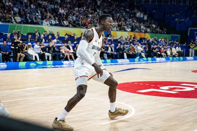 Basketball Manila Pasay 10.09.2023 FIBA Basketball World Cup 2023 Weltmeisterschaft der Männer Finale Deutschland (GER) - Serbien (SRB) Dennis Schröder Schroeder (Deutschland, No.17) Schröder Schroder Jubel