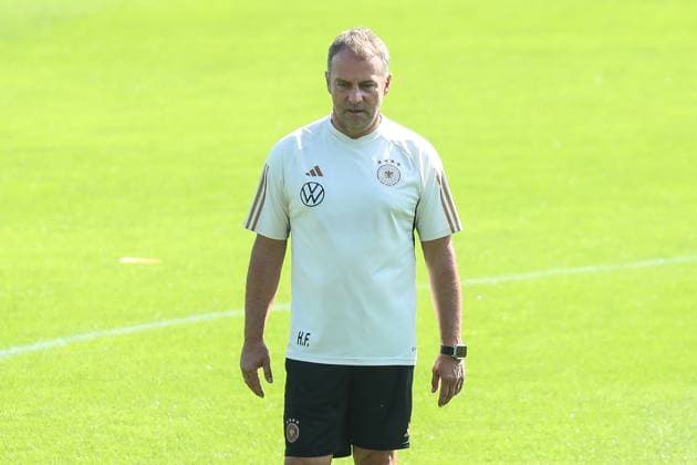 Fussball, Nationalmannschaft Saison 2023 2024 Öffentliche Regenerations Trainingseinheit der Deutschen Nationalmannschaft nach den Länderspiel gegen Japan 10.09.2023, AOK Stadion Wolfsburg Hans Dieter Flick (Bundestrainer Deutschland) Wolfsburg AOK Stadion Niedersachsen Deutschland